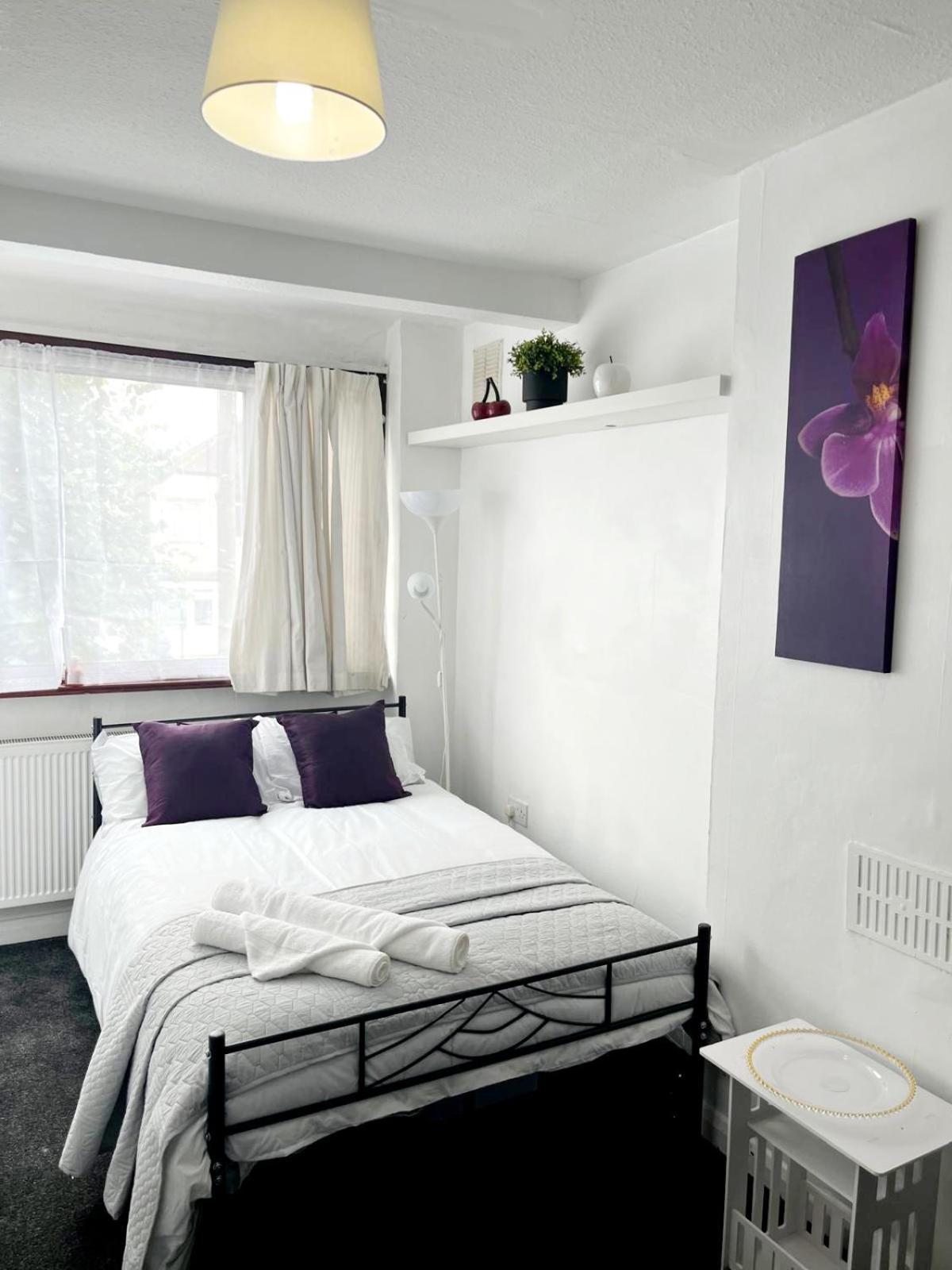 Cosy Room Stay 4 Sutton  Kültér fotó